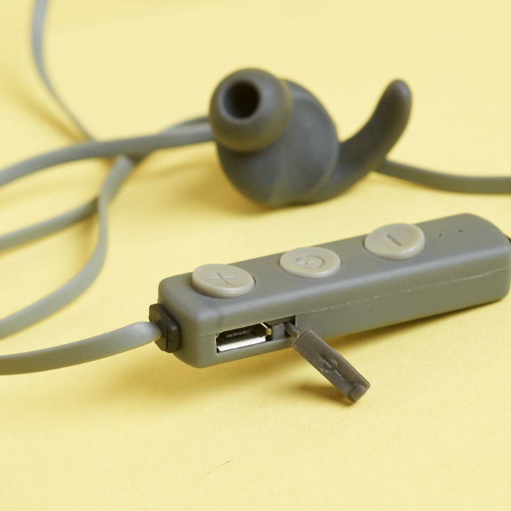earbuds volume control