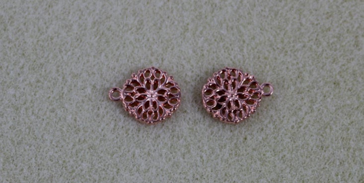 2 Pieces 15 x 12 mm Rose Gold Pewter Floral Drop