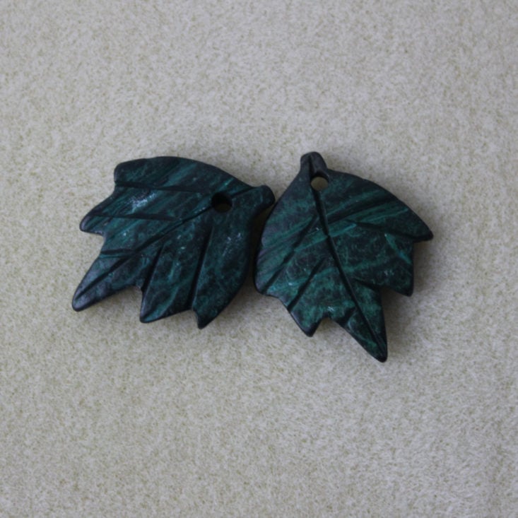 2 Pieces 35 mm Coconut Shell Carved Leaf