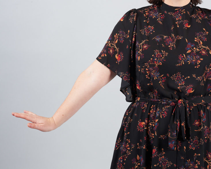flutter sleeves on goldentote dress