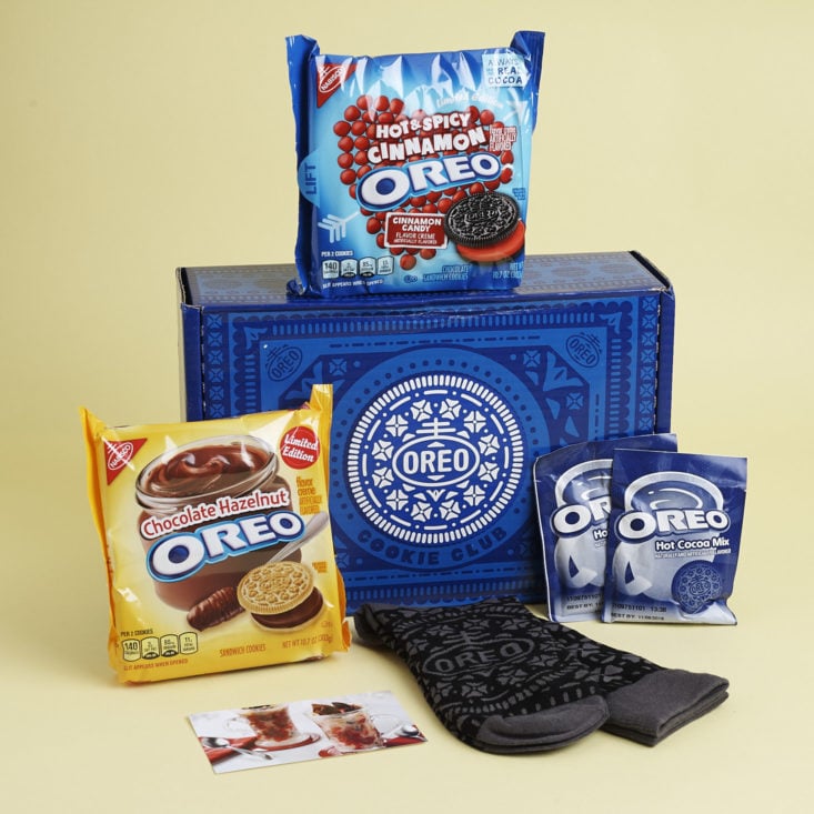 Contents of January 2018 OREO Cookie Club Box