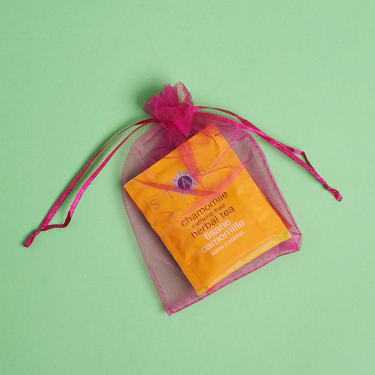 drawstring bag of tea