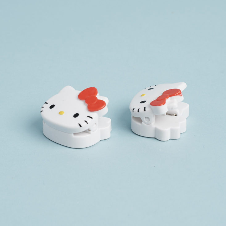 set of 2 Hello Kitty magnetic clips