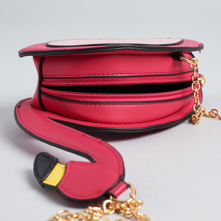 zipper on flamingo purse