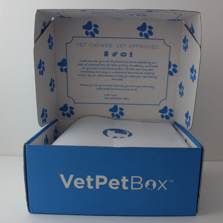 VetPet Box Cat January 2018 Box inside
