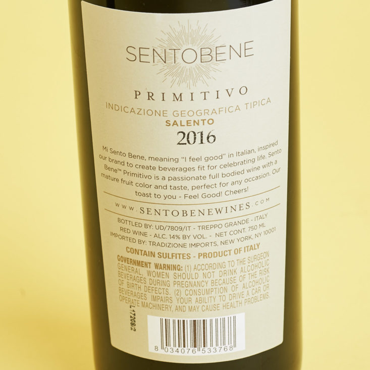 second red wine label on bottle