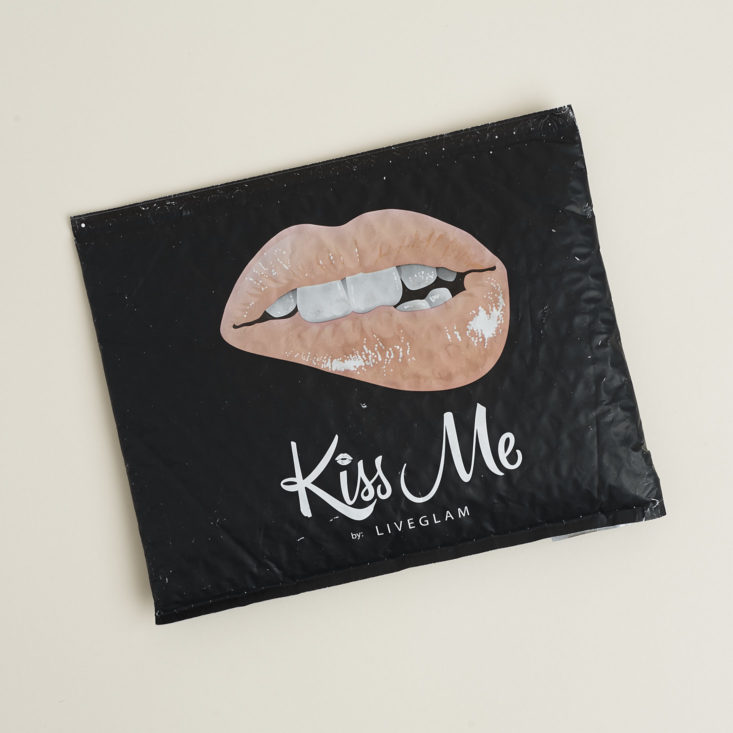 LiveGlam KissMe envelope