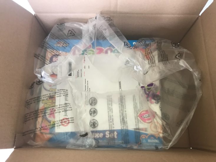 Target Arts _ Crafts Kit Subscription for Kids Review March 2018 Box open