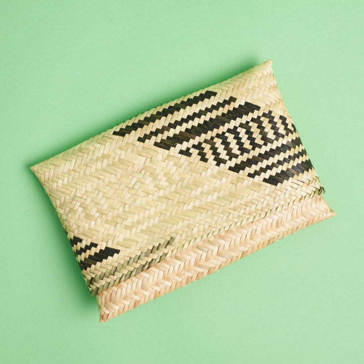globein woven clutch