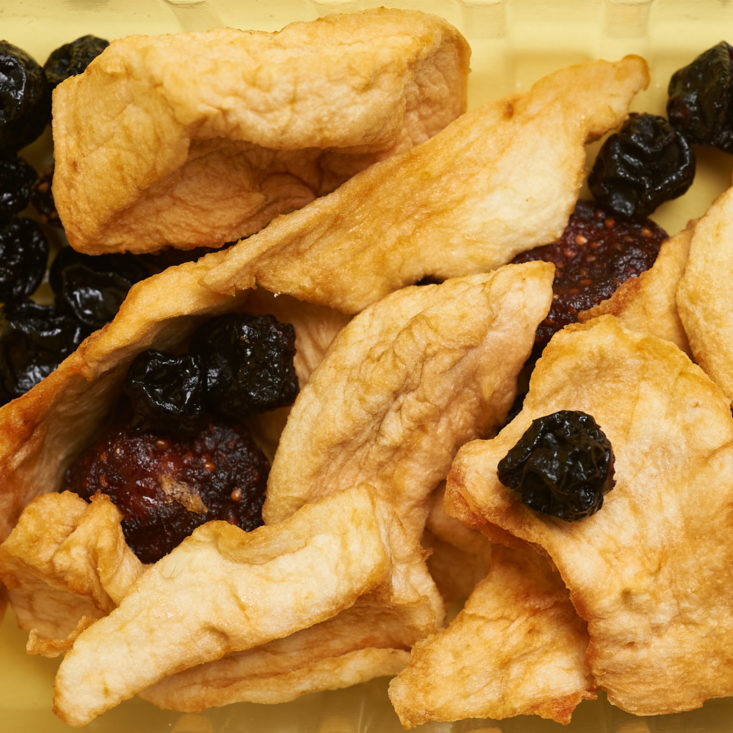 dried fruit snacks