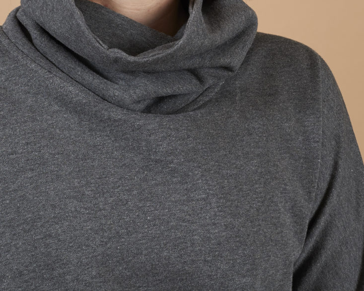wantable fitness clothing subscription box april 2018 gray sweatshirt