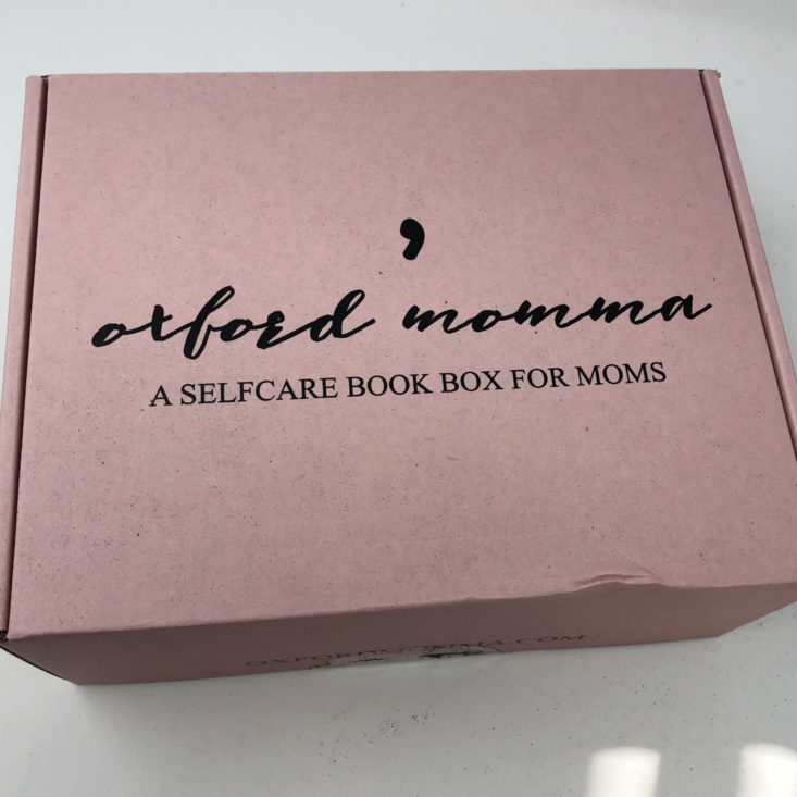 closed Oxford Momma box