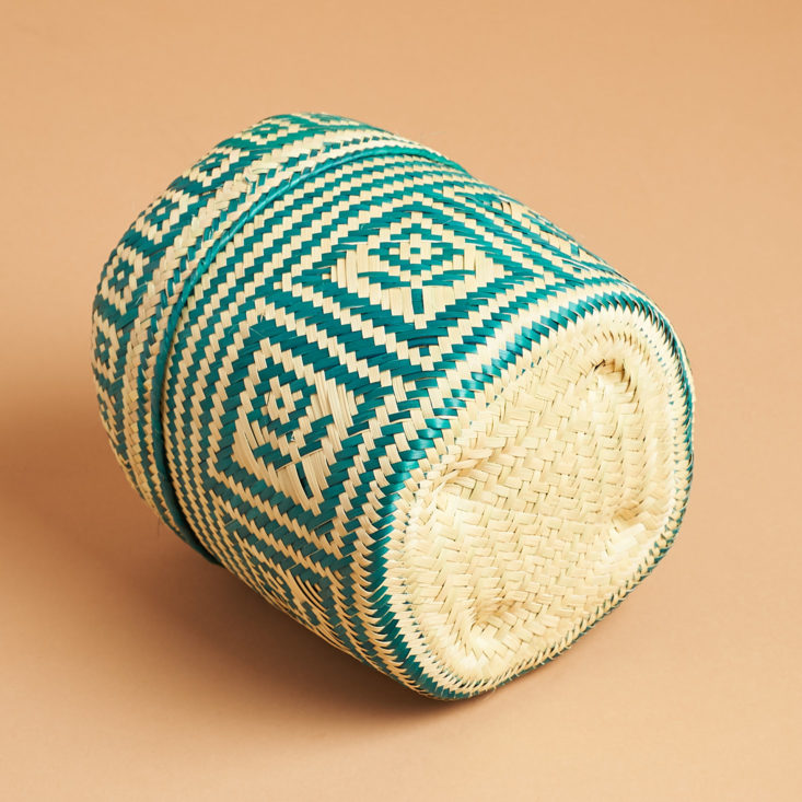 globein floral basket pattern