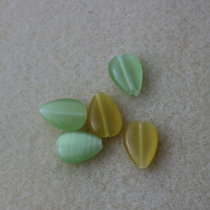 Blueberry Cove Beads May 2018 Yellow Green Glass