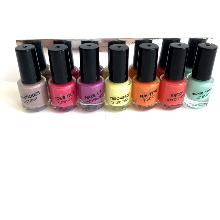 CampusCube for Girls Bloom Package May 2018 - nail polish open