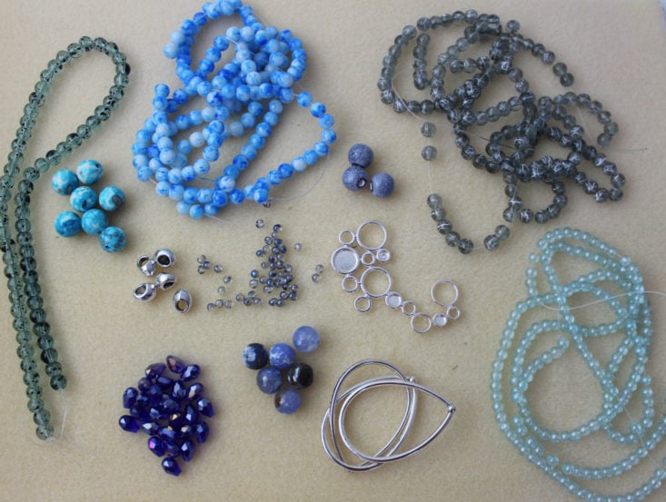 Blueberry Cove Beads July 2018 Review