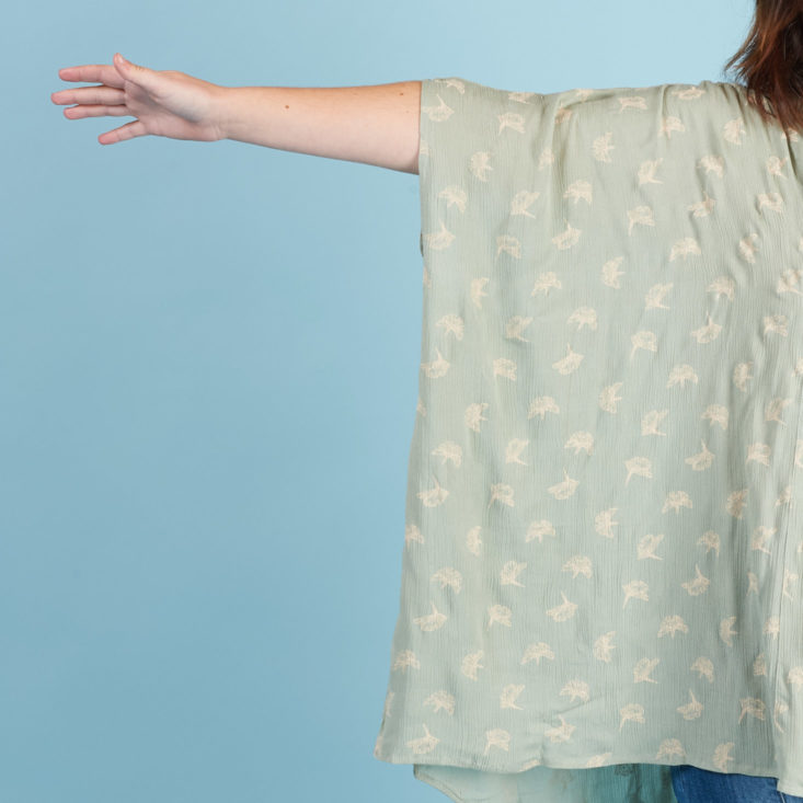 causebox sage kimono sleeve