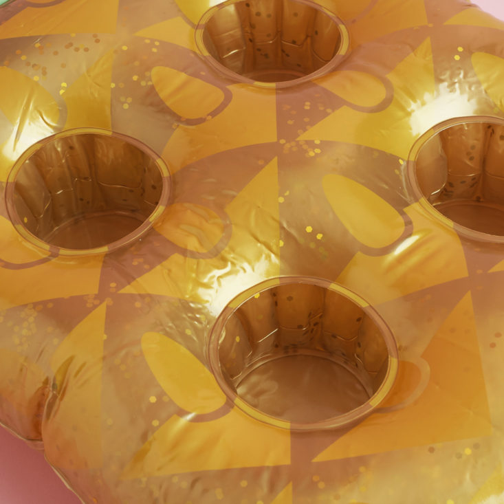detail of SunnyLife GOLD GLITTER PINEAPPLE INFLATABLE DRINK HOLDER