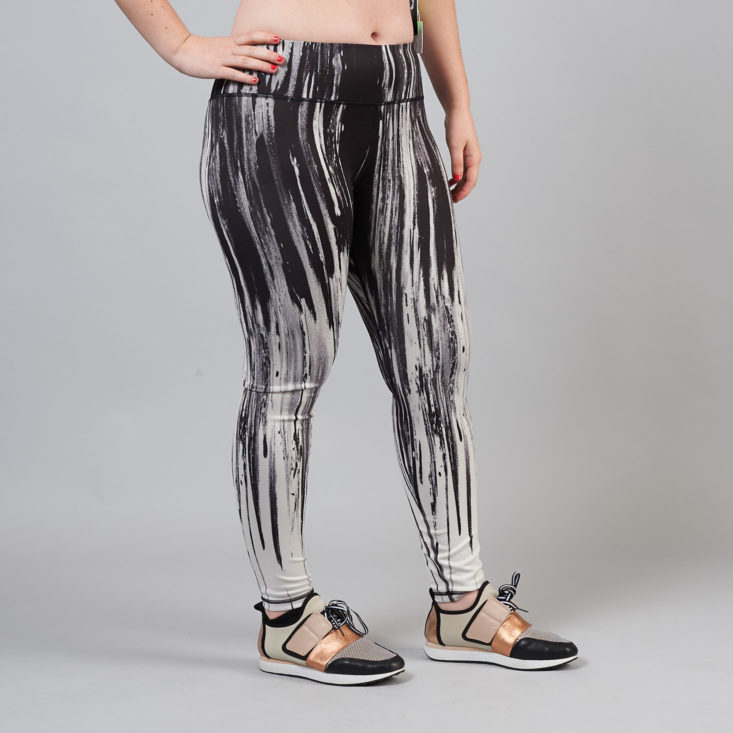 wantable fitness gray painterly pattern leggings