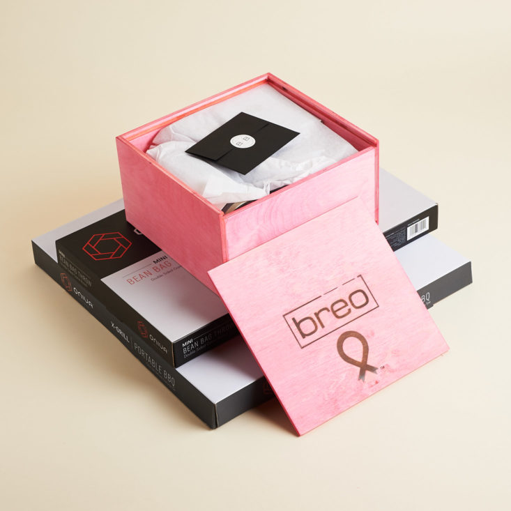 Breo Box Fall September 2018 - Product Box Opened