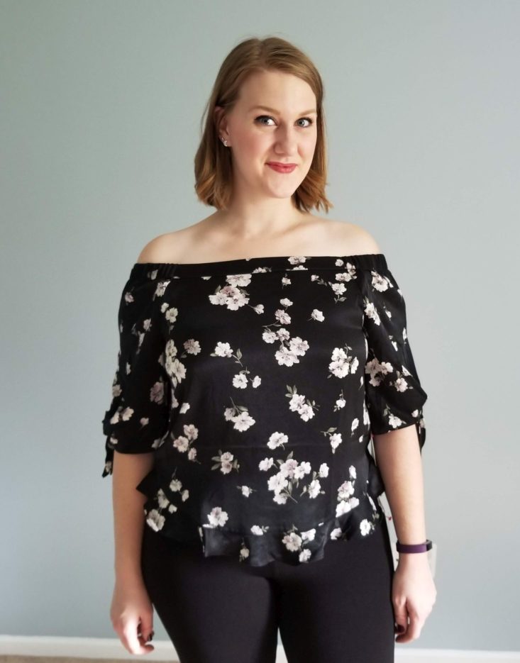 Daily Look October 2018 black floral top close