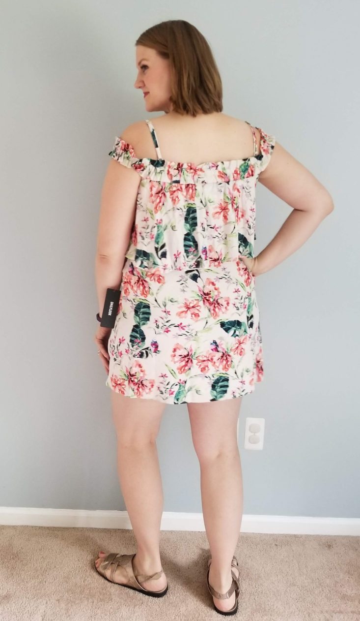 Daily Look October 2018 floral white dress back