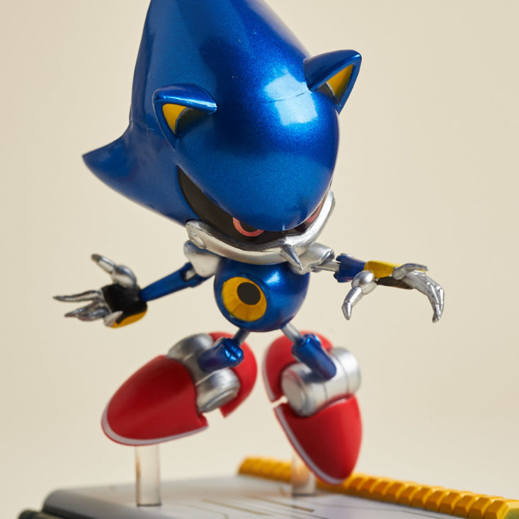 Loot Gaming Metal September 2018 - Metal Sonic Figure Closer View