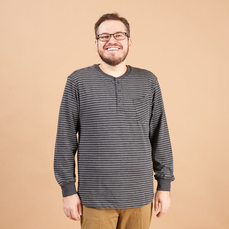 StitchFix Mens September 2018 - Jachs Slate Gray Henley Shirt Model Wear Closeup