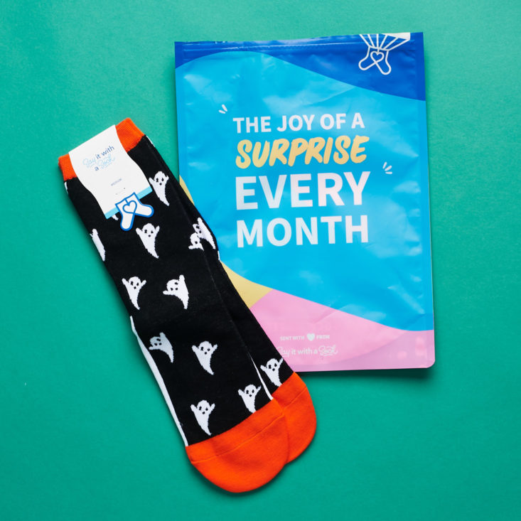 Say It With A Sock Womens October 2018 - Sock with pack view