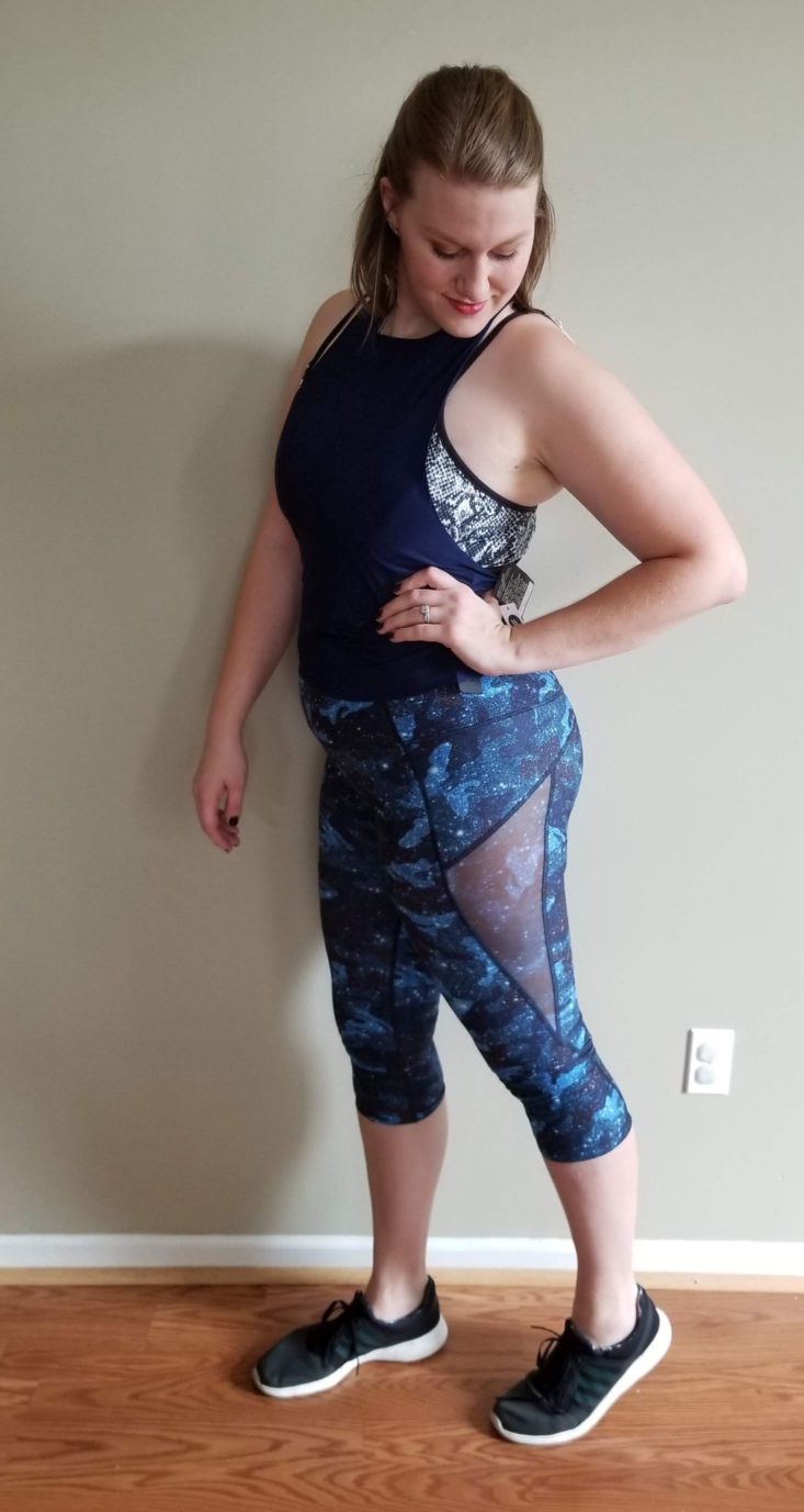 Wantable Fitness October blue crop leggings