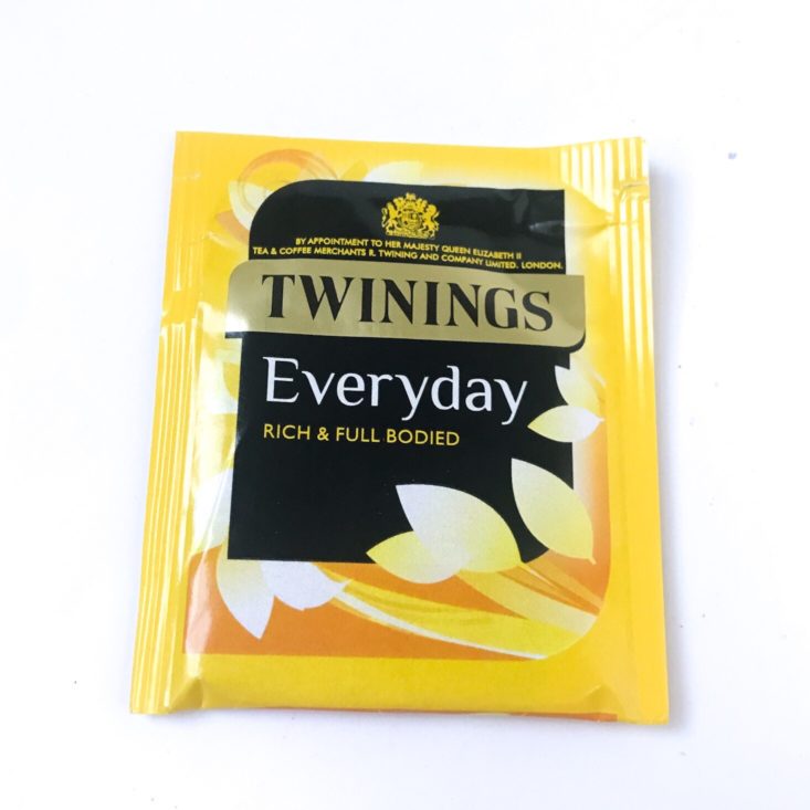 Bubbles & Books Box October 2018 - Twinnings Everyday Tea Top