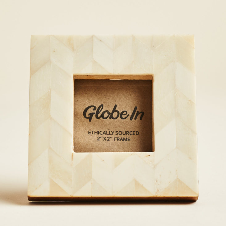 Globe In Appreciate chevron frame