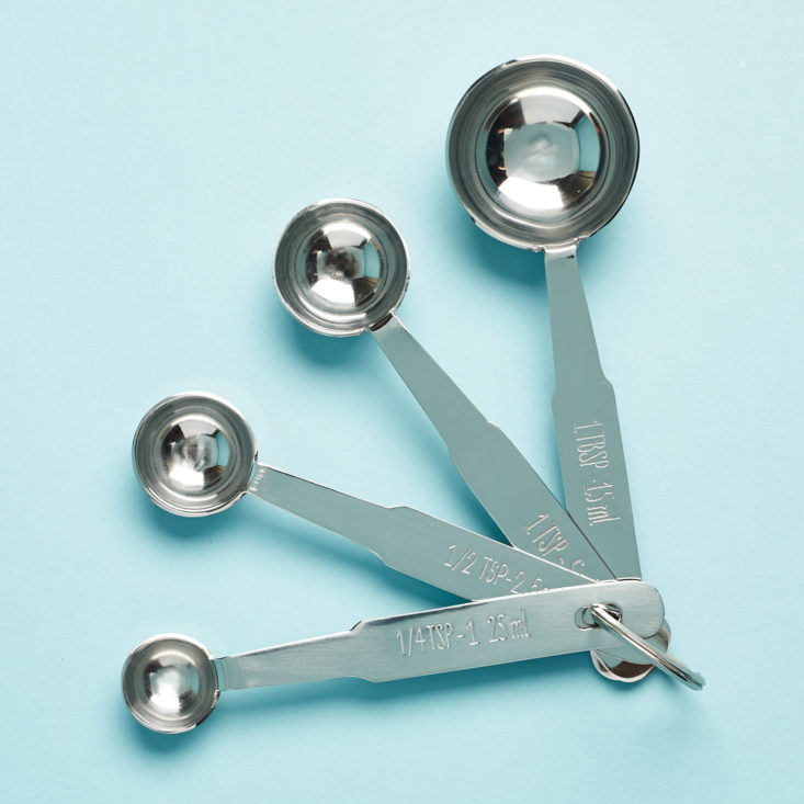 Globe In Bake set of measuring spoons