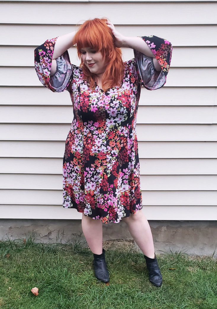 Gwynnie Bee Box October 2018 - Bell Sleeve Floral Fit And Flare Dress By London Times 0014