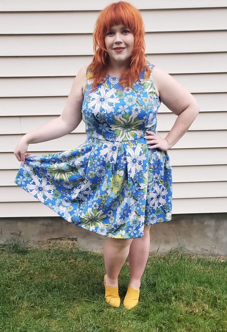 Gwynnie Bee Box October 2018 - Sleeveless Fit & Flare Blue Floral Print Dress By Taylor Dresses 0019