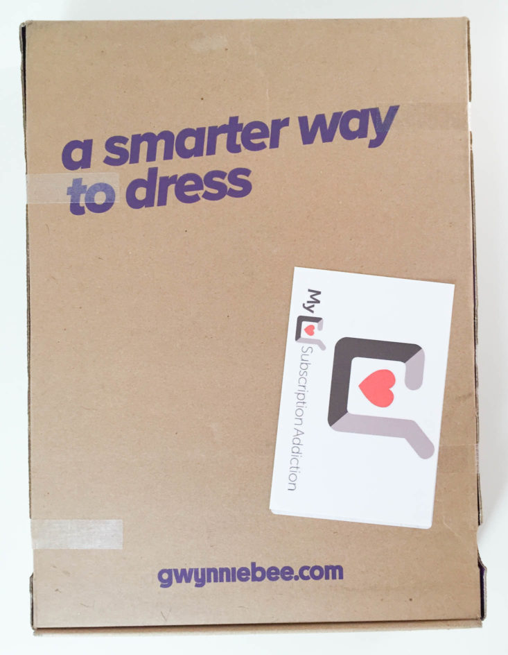 Gwynnie Bee Subscription Review November 2018 - Box Closed Top