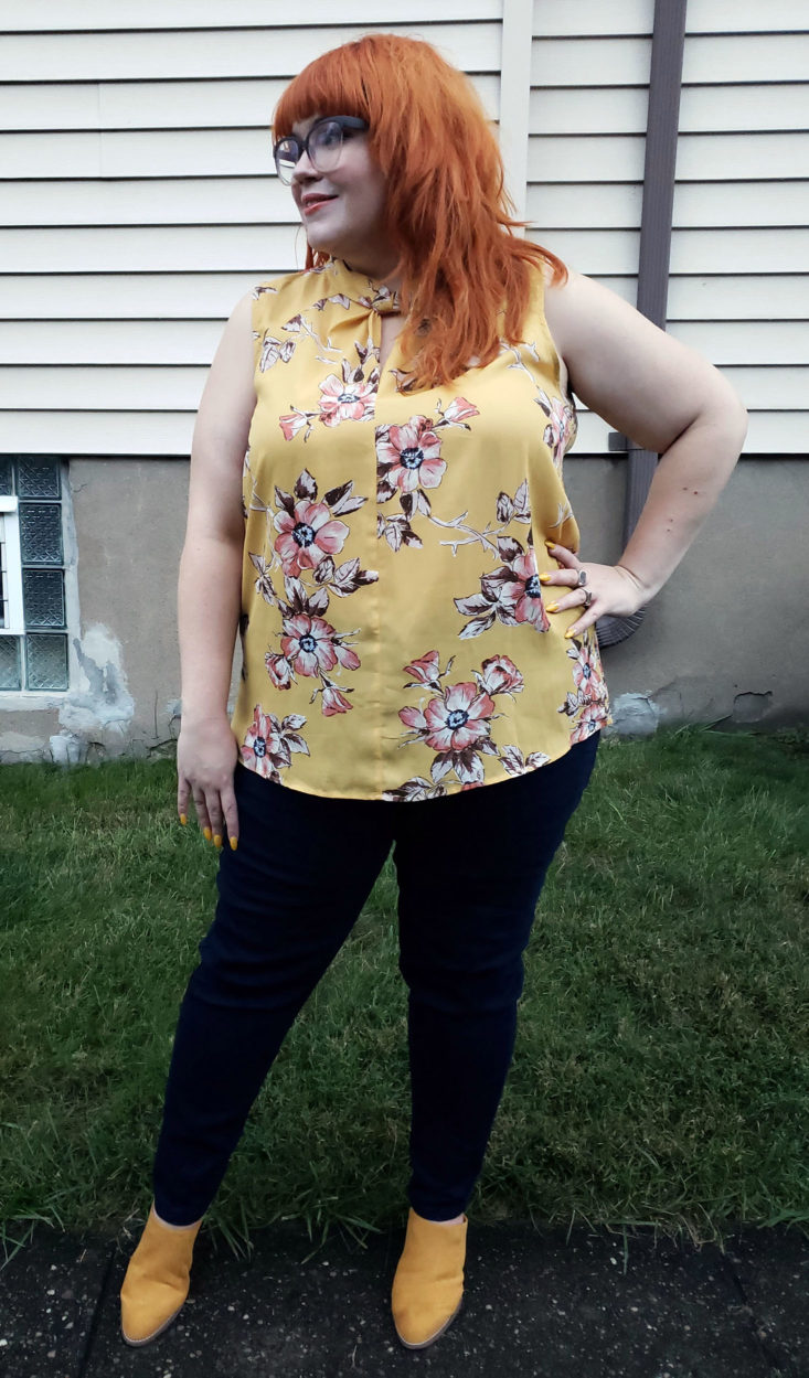 Stitch Fix Plus Size Clothing Box October 2018 Review - Hayleigh Keyhole Blouse by Papermoon Wear 1 Front