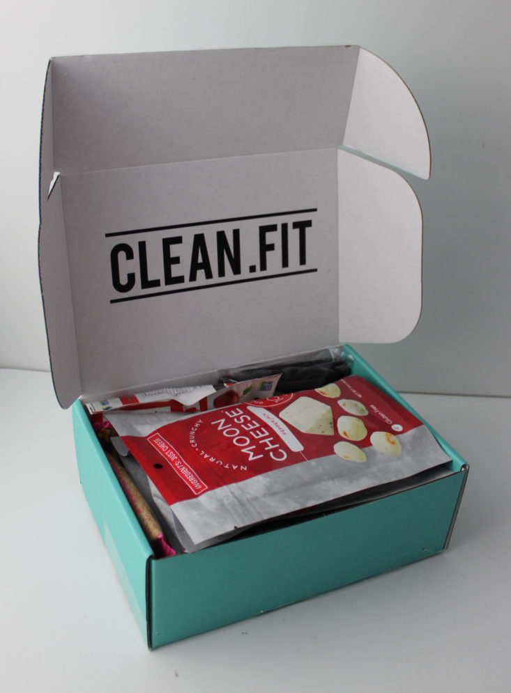 CLEAN.FIT Box December 2018 - Box Inside Top
