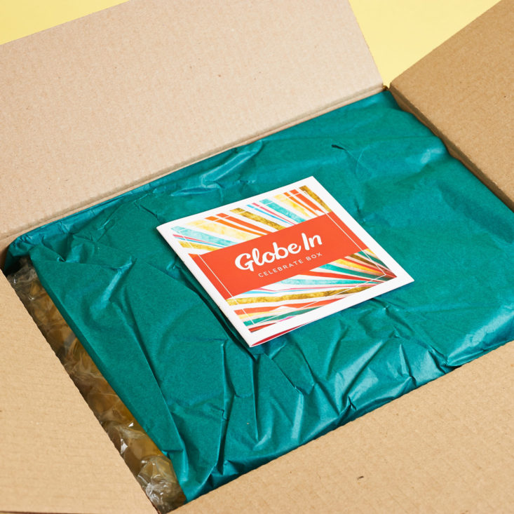 Globe In Celebrate unboxing