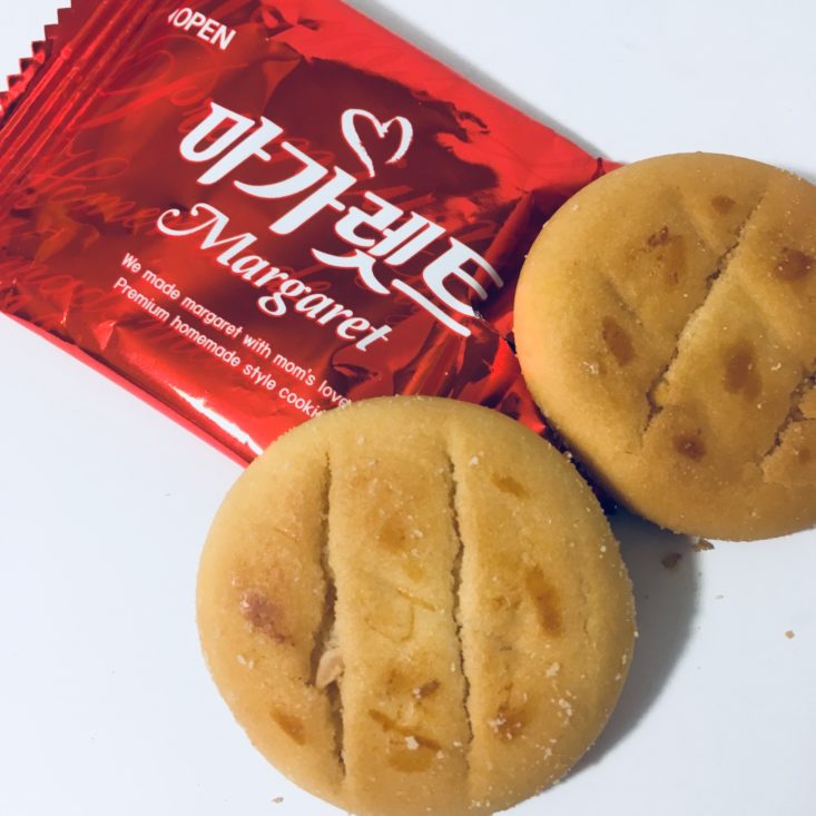 Korean Snacks Box Review December 2018 - MARGARET COOKIE CLOSE TOP