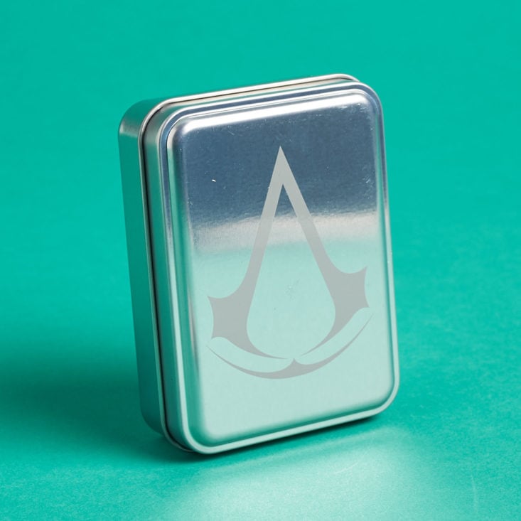 Loot Gaming Blade December 2018 - Exclusive Assassin's Creed Playing Card Tin Front