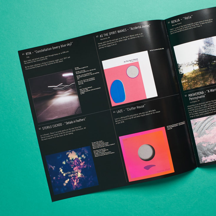 Vinyl Moon 039 December 2018 - LP-sized information booklet 2 Middle Top