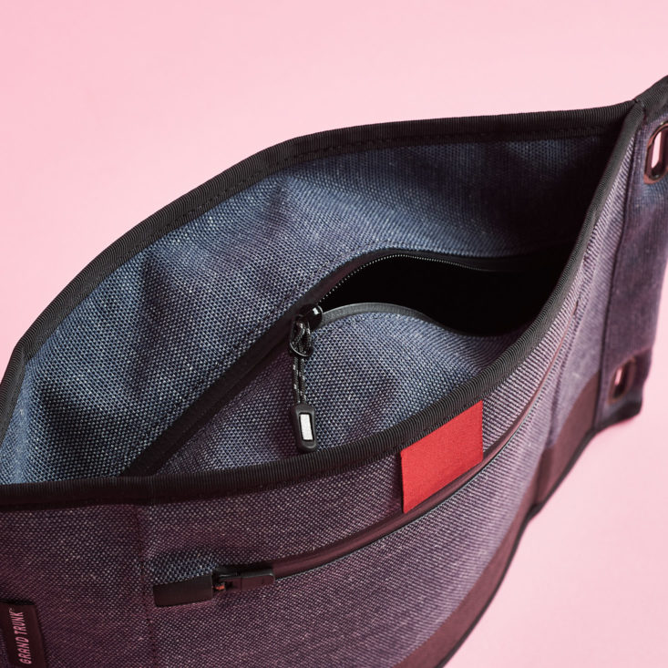 Bombay and Cedar For Him Winter gray toiletries kit