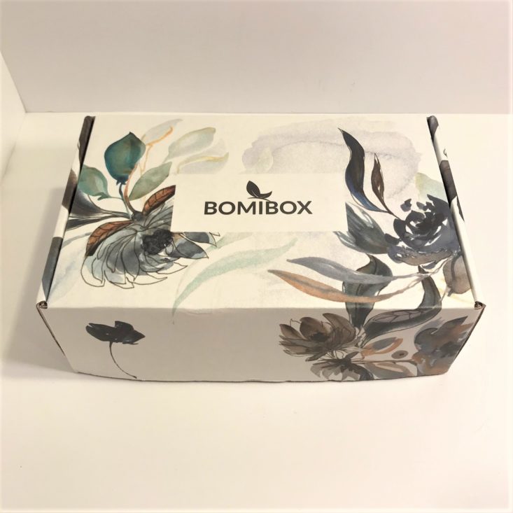 BomiBox K-Beauty December 2018 - Box Review Top