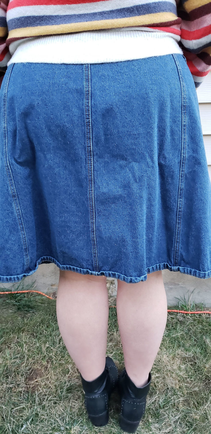 Gwynnie Bee Box Review November 2018 - Knee Length Denim Skirt by Modcloth On Pose 4 Closer