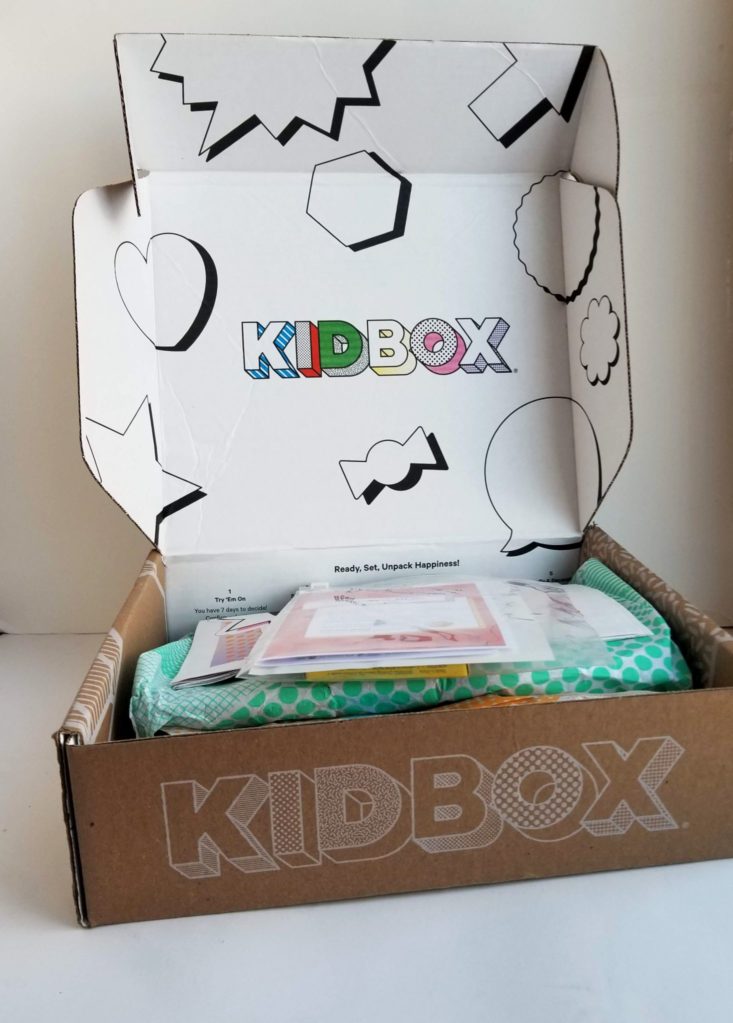Kid Box 3T Boys January 2019 inside box
