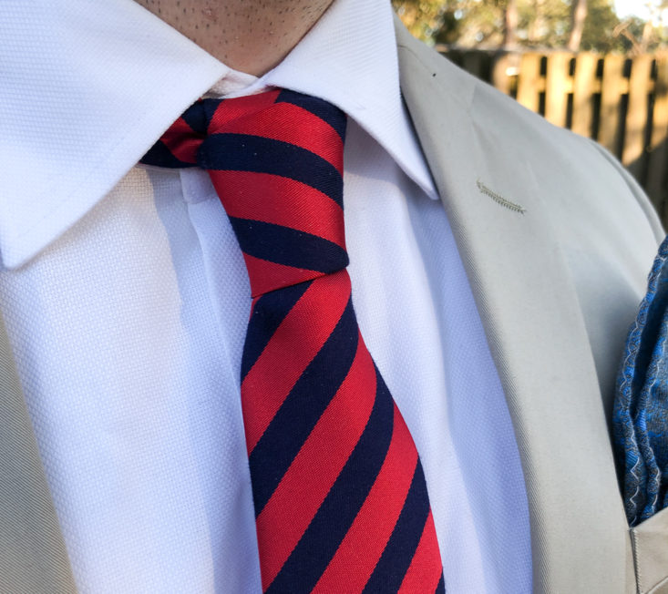 tie worn knot