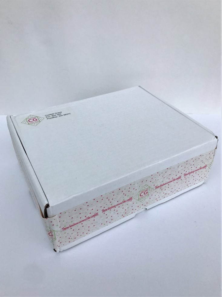 2 Confetti Grace Originial DIY March 2019 - Box With Paper Off