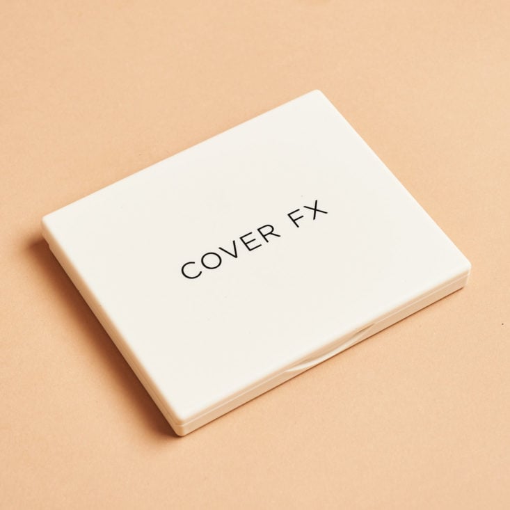 Boxy Luxe March 2019 cover fx palette lid