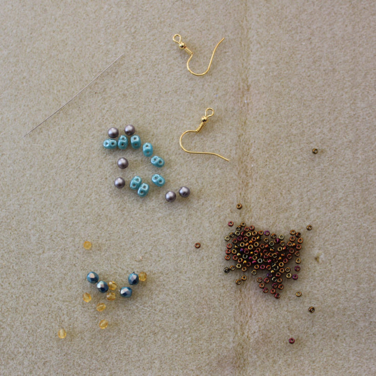Facet Jewelry Stitching March 2019 - Earrings Materials Top